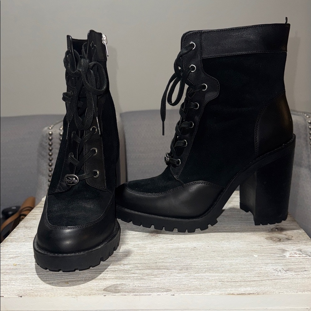 Black Lace-Up Chunky Heel Boots